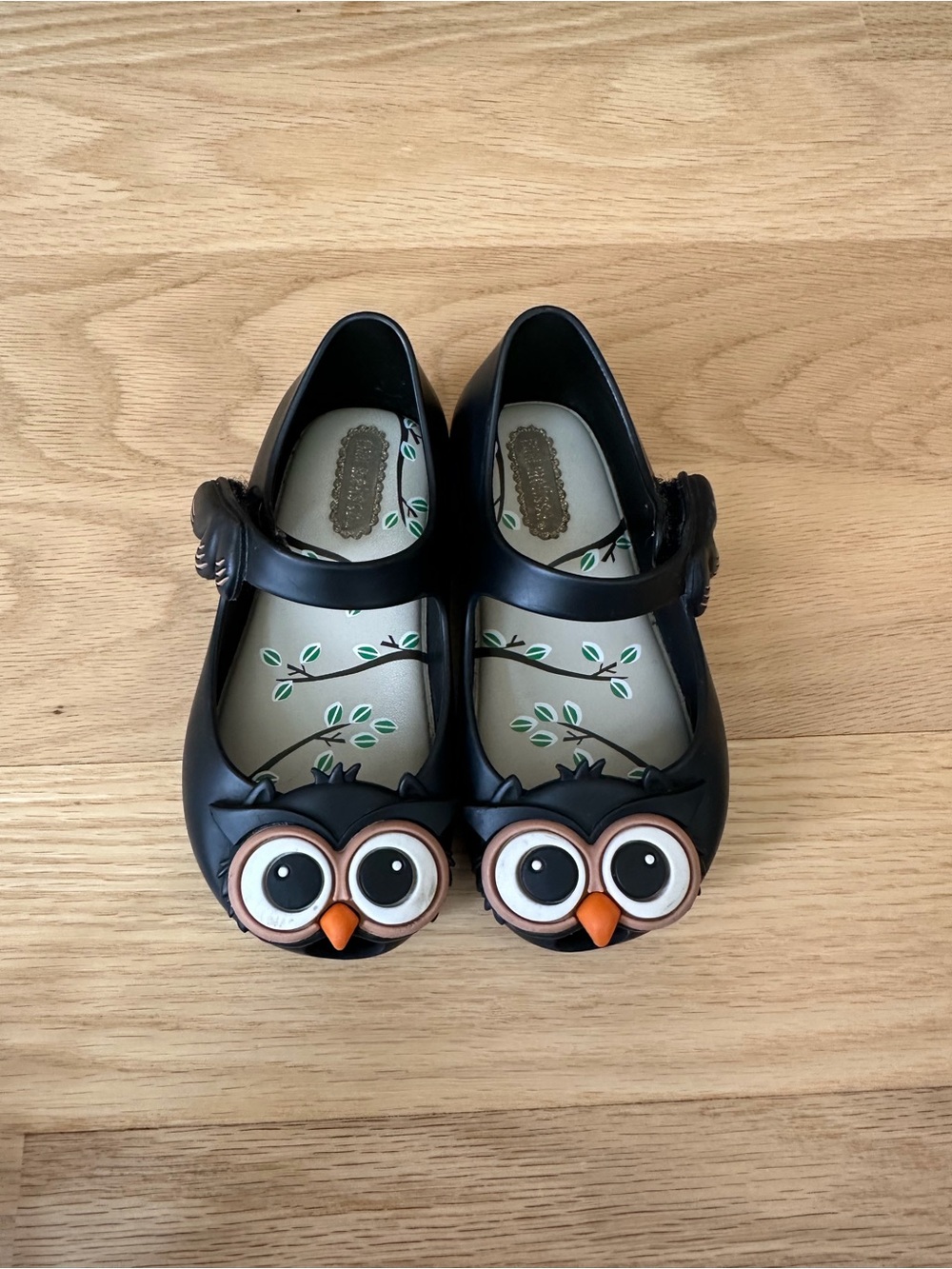 Mini Melissa Black Owl Mary Janes with Orange Beaks
